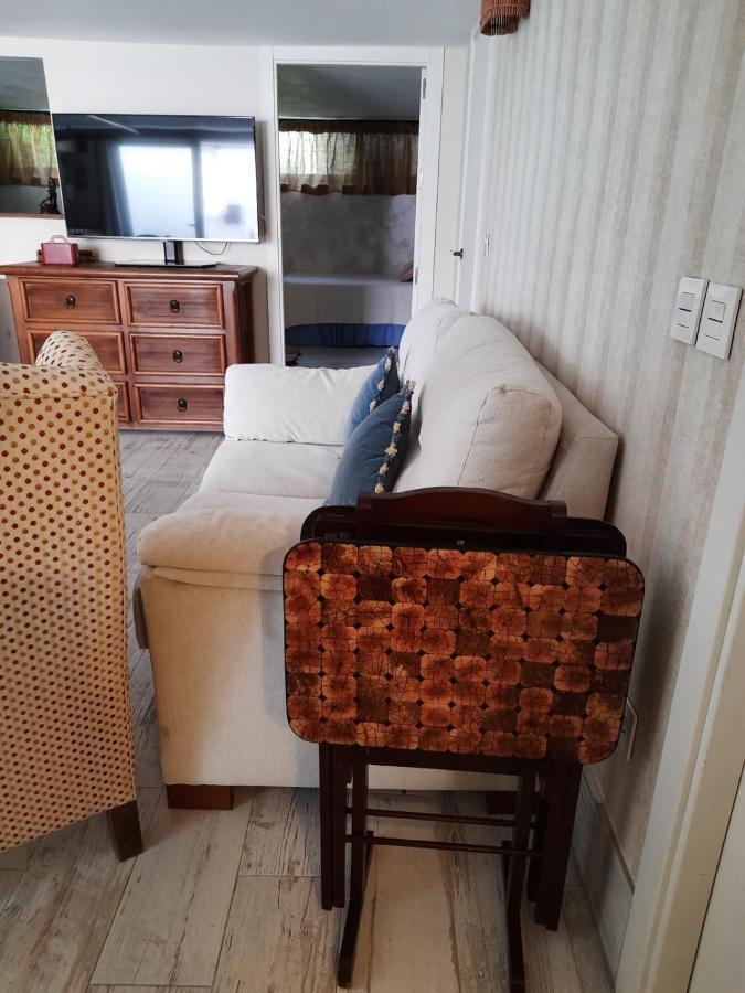 Un Apartamento Vacacional Con Detalles De Un Hogar 마리나데알자라프 외부 사진